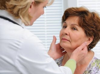 Причины появления, симптомы и лечение увеличенной щитовидной железы